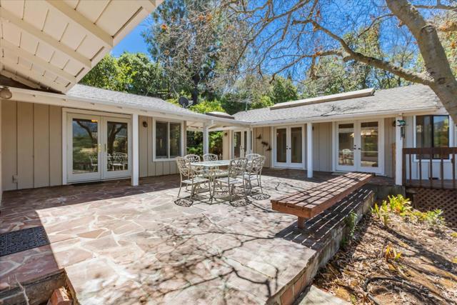 5824 Arboretum Drive, Los Altos CA: https://media.crmls.org/mediaz/6fcf6bca-3905-44b0-928a-b001623cf6f6.jpg