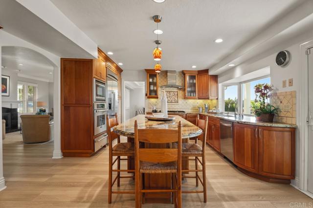 Detail Gallery Image 12 of 45 For 401 Santa Dominga, Solana Beach,  CA 92075 - 5 Beds | 3 Baths