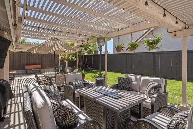 2208 Runabout Place, El Cajon CA: https://media.crmls.org/mediaz/6fd4ece9-8c70-4274-864e-bc070a91266f.jpg