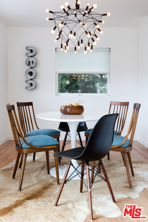 3118 21ST Street, Santa Monica CA: https://media.crmls.org/mediaz/6fd5bcfc-2822-4662-9d97-32f1f27a073b.jpg