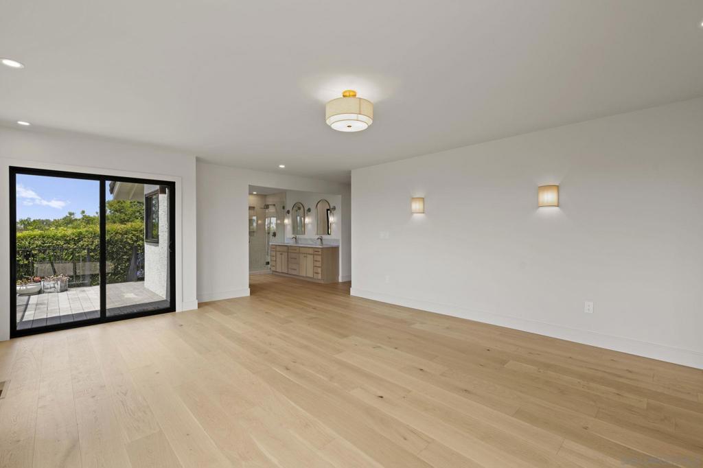 683 Marine View Ave - photo 14