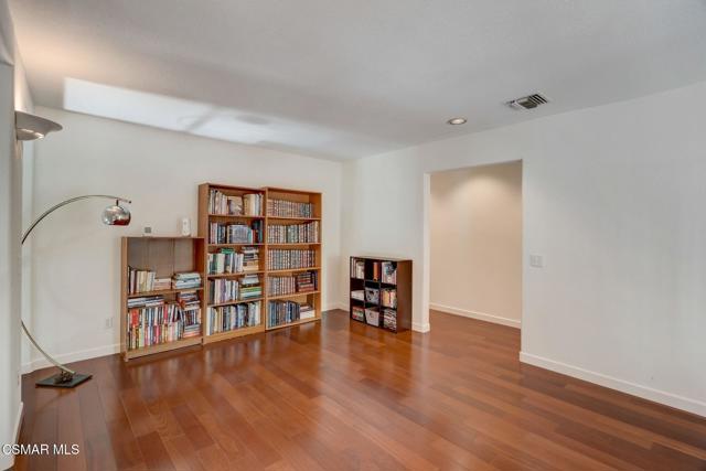 7 Bell Canyon Road, Bell Canyon CA: https://media.crmls.org/mediaz/6fd628bc-7cf1-4b8b-bfcc-89ef21252c59.jpg