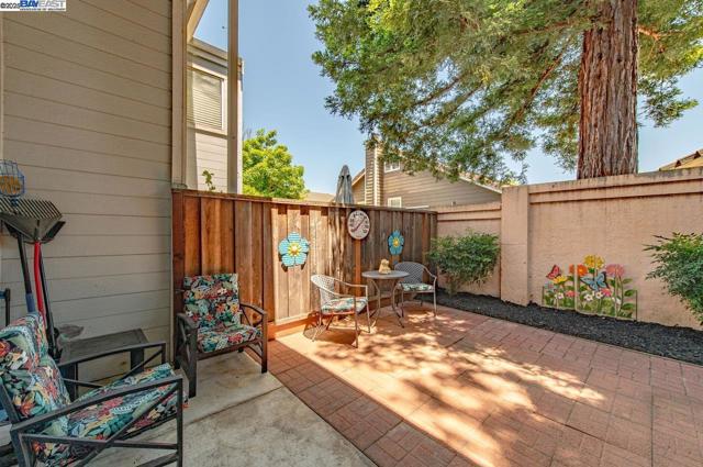 243 Rachael Pl, Pleasanton CA: https://media.crmls.org/mediaz/6fd63c06-ce53-4221-8c42-2b9d3ab120af.jpg