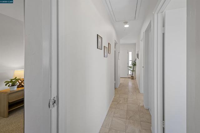 30450 Oakmont Way, Hayward CA: https://media.crmls.org/mediaz/6fd65580-be45-40dc-884a-0acd6836839d.jpg
