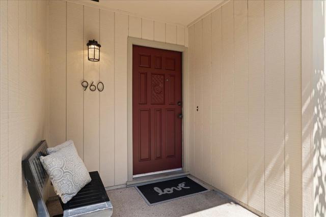 960 Lakeshire Court, San Jose CA: https://media.crmls.org/mediaz/6fd68b9a-a978-4f18-b060-5d8a90ddf83f.jpg