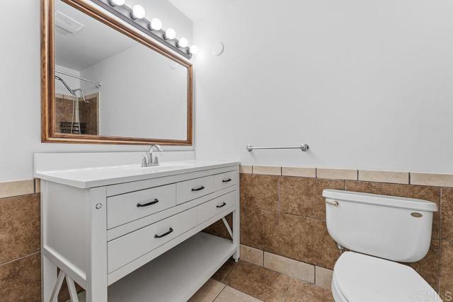 927 Cottonwood Court, Corona CA: https://media.crmls.org/mediaz/6fd7501a-4a6c-4589-a017-75443fd0df6f.jpg