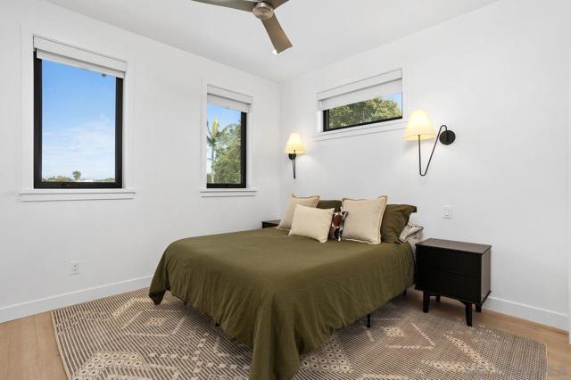 5301 Los Robles Dr, Carlsbad CA: https://media.crmls.org/mediaz/6fd827b0-5f65-4412-848d-a283c7404617.jpg