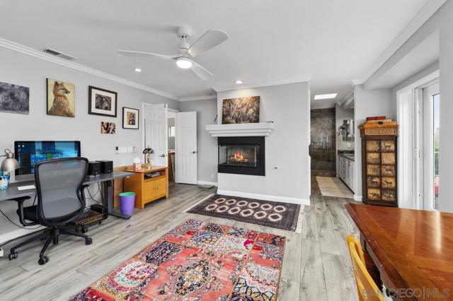 7521 Navigator Circle, Carlsbad CA: https://media.crmls.org/mediaz/6fd90e7d-91d7-4ac7-a8c6-1ba7b9d0f1bf.jpg