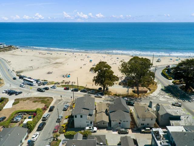 2727 E Cliff Drive, Santa Cruz CA: https://media.crmls.org/mediaz/6fd93632-af71-472b-b5de-fb945fd61cc8.jpg