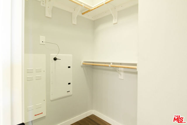 28562 Herrera Street, Valencia CA: https://media.crmls.org/mediaz/6fda1315-a55b-4a78-8371-cd48c68e9f21.jpg