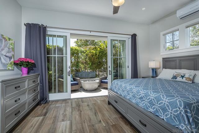 617 9Th St, Coronado CA: https://media.crmls.org/mediaz/6fda13e8-9fec-499f-8b2e-80152713c7e3.jpg