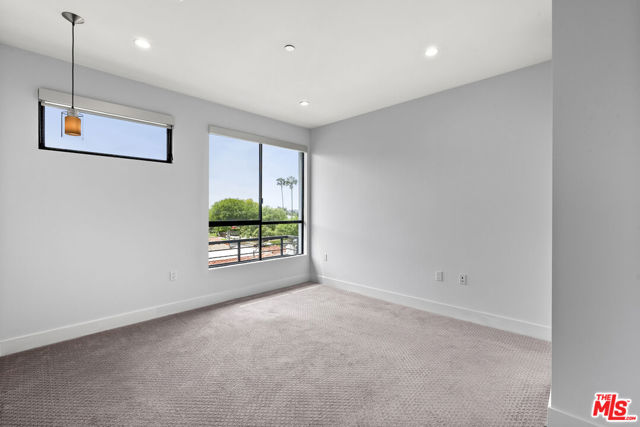 5955 Saturn Street, Los Angeles CA: https://media.crmls.org/mediaz/6fda1bca-0c59-4208-975b-d58a51798f74.jpg