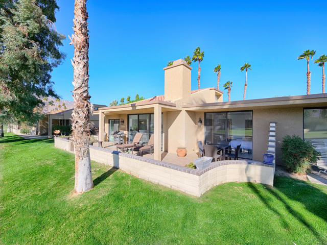 7529 Regency Drive, Palm Springs CA: https://media.crmls.org/mediaz/6fdaf757-f941-482a-819a-bfebc6044ffb.jpg
