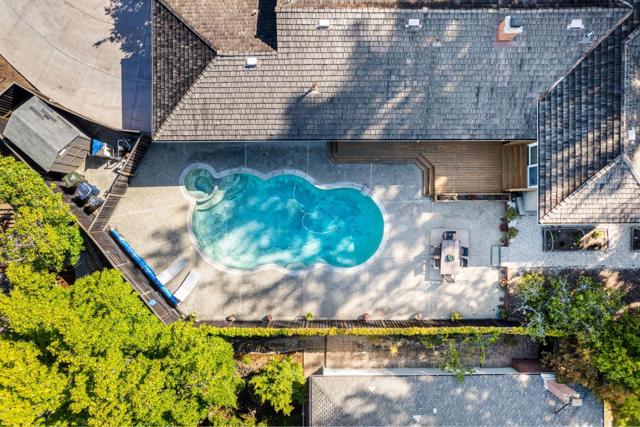 1405 Cedar Place, Los Altos CA: https://media.crmls.org/mediaz/6fdafaa5-9968-425f-9d5c-1329c8cc5a3d.jpg