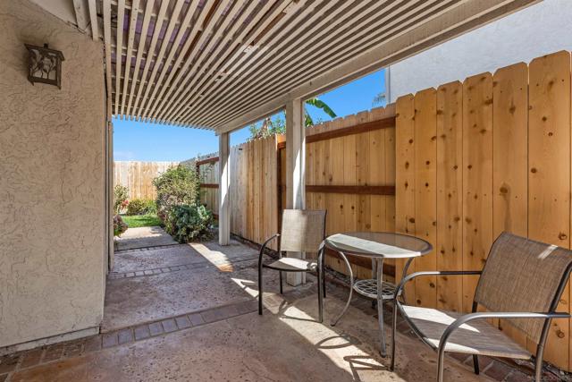 9530 Whellock Way, San Diego CA: https://media.crmls.org/mediaz/6fdbddfd-61b4-4565-9fc2-81fa3b5c838f.jpg