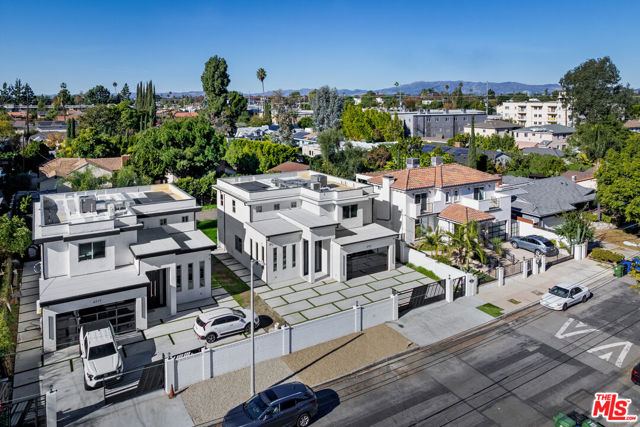 6723 Sunnyslope Avenue, Van Nuys CA: https://media.crmls.org/mediaz/6fdc175a-3b73-4588-96c5-fc2367aebcaa.jpg