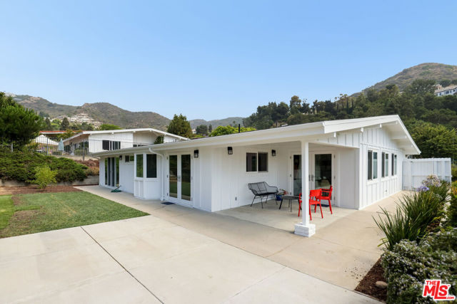 Drew Fenton | 1279 El Hito Circle Pacific Palisades CA | MLS: 7358476