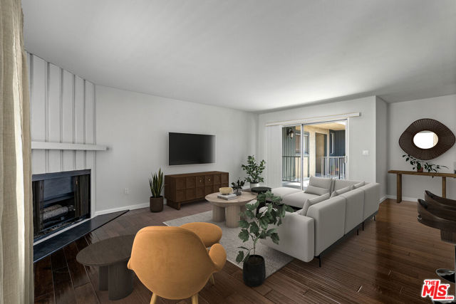 1342 HARVARD Street, Santa Monica CA: https://media.crmls.org/mediaz/6fdea517-2e82-41b5-9ee8-23d18f09aa44.jpg