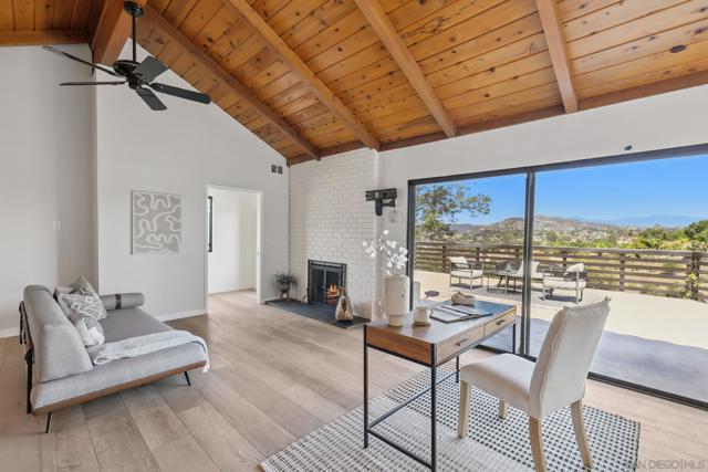 974 Via Hillview, Fallbrook CA: https://media.crmls.org/mediaz/6fdecfde-f332-44c1-ac74-644026d27ac2.jpg