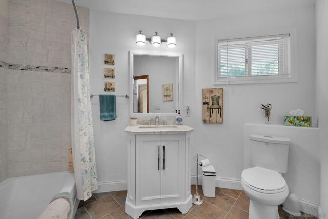 4667 Luneta View Rd, Julian CA: https://media.crmls.org/mediaz/6fdf141d-80a5-4a4b-88d3-a53fdfc19d7d.jpg