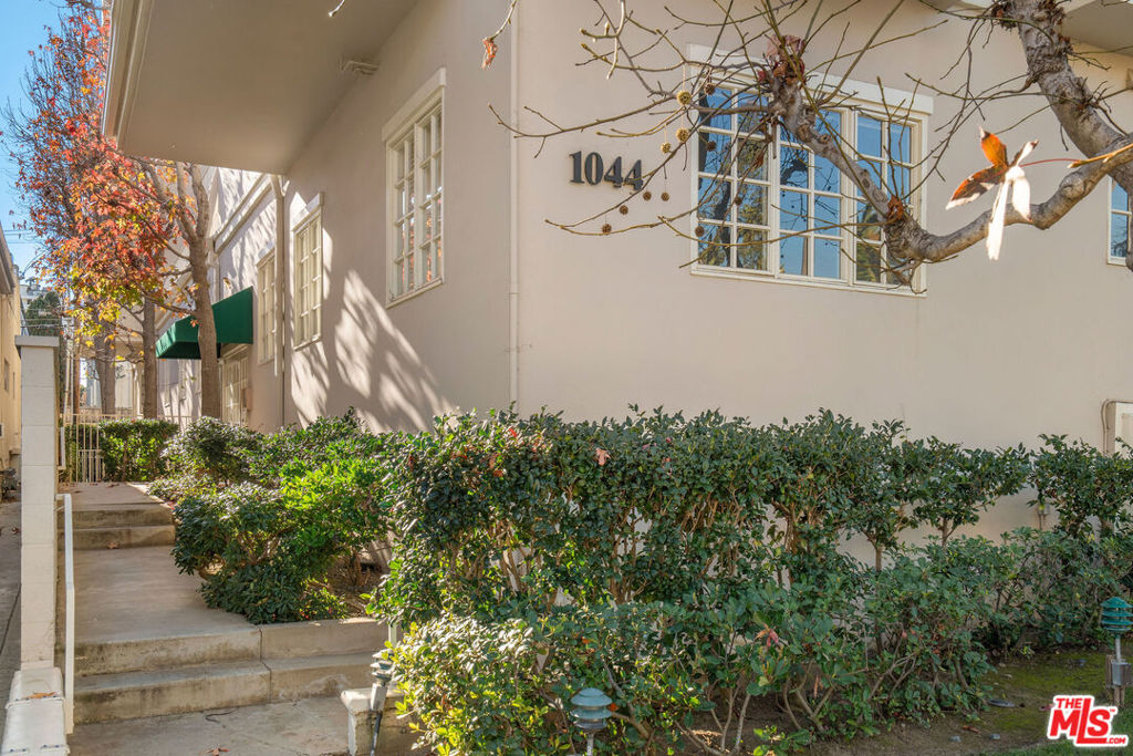 1040 4th Street #106