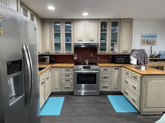 Detail Gallery Image 4 of 10 For Address Is Not Disclosed,  Oceanside,  CA 92054 - 1 Beds | 1 Baths