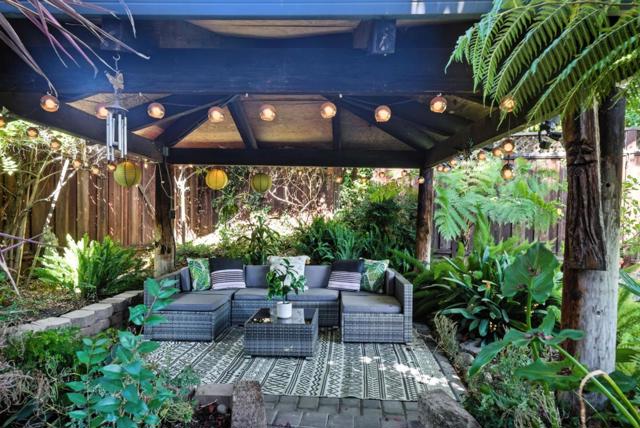 4957 New Compton Court, San Jose CA: https://media.crmls.org/mediaz/6fe0058f-958e-486b-8f32-f48aa90d1b3d.jpg