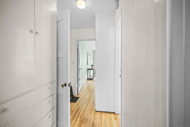 1205 Park Row, La Jolla CA: https://media.crmls.org/mediaz/6fe0144b-d84f-4c72-a91e-f81f02fbce06.jpg