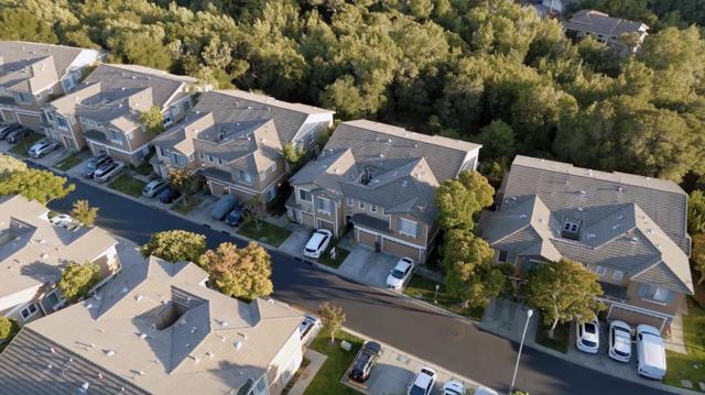 22659 Canyon Terrace Drive, Castro Valley CA: https://media.crmls.org/mediaz/6fe0aa20-f1f4-48a5-968b-e0599875b4dd.jpg