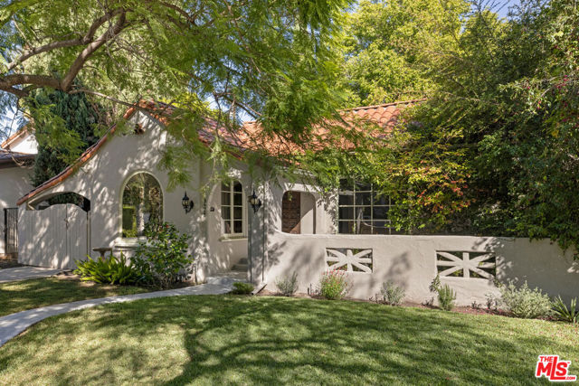 4428 Kraft Avenue photo 1