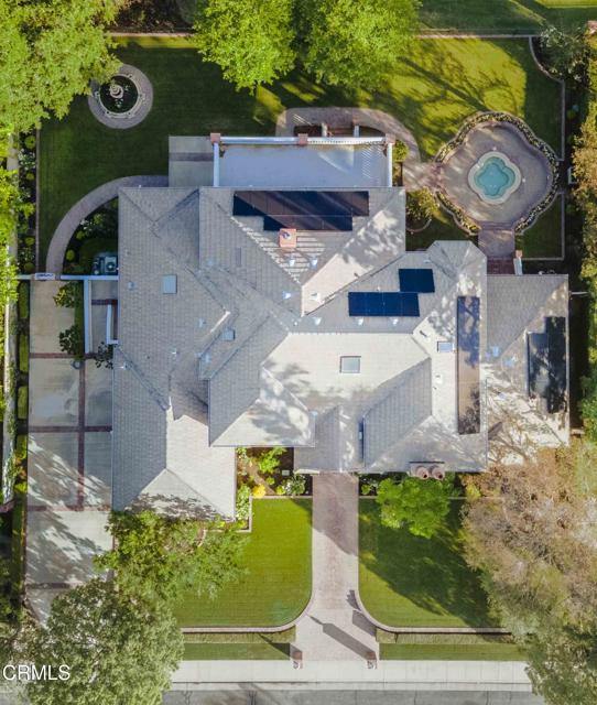 2300 Weybridge Drive, Bakersfield CA: https://media.crmls.org/mediaz/6fe0c2ab-70bd-4c35-9810-232828962e4a.jpg