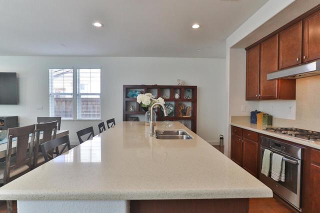 16752 San Clemente Lane, Morgan Hill CA: https://media.crmls.org/mediaz/6fe0daa4-91e5-43c9-94f4-031936fca4b9.jpg