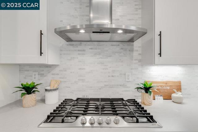 113 St Laurent Ct, Martinez CA: https://media.crmls.org/mediaz/6fe1a54f-21f4-4ea1-9b6f-47b7f1052fd8.jpg