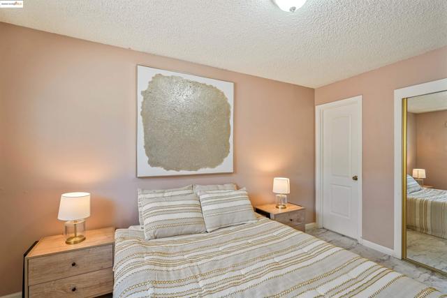 836 Stella St, Vallejo CA: https://media.crmls.org/mediaz/6fe2a078-b465-4fa2-8d01-5b89af589fe0.jpg