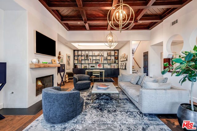 1925 Curson Place, Los Angeles CA: https://media.crmls.org/mediaz/6fe33b5b-b22b-4baf-838b-0349d254e8a4.jpg