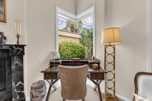 75273 Spyglass Drive, Indian Wells CA: https://media.crmls.org/mediaz/6fe437c3-f938-4df0-9fab-0c73f9ca250b.jpg