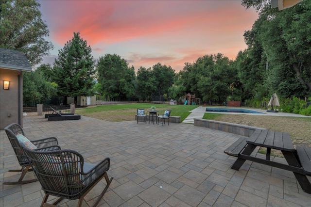 15211 Becky Lane, Monte Sereno CA: https://media.crmls.org/mediaz/6fe5177d-5780-41ab-b697-f84c3114036d.jpg