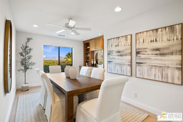 13 Cahuilla Hills Drive, Palm Springs CA: https://media.crmls.org/mediaz/6fe549ea-753a-4944-8d9b-5bc0cde1b207.jpg