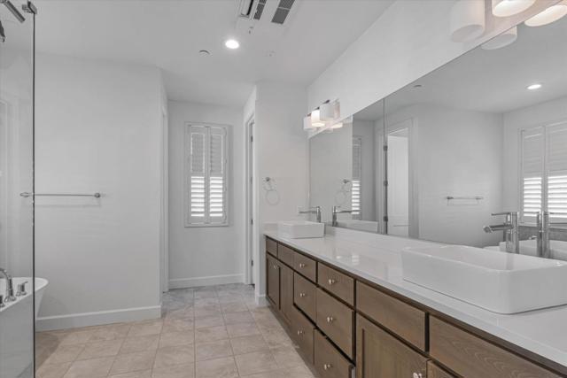 5636 Fallbrook Court, Dublin CA: https://media.crmls.org/mediaz/6fe6701e-9319-456f-8ea7-0c4bbcd44be9.jpg