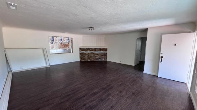 1720 River Road, Modesto CA: https://media.crmls.org/mediaz/6fe76445-c444-4645-a67e-8a3a16b9704d.jpg