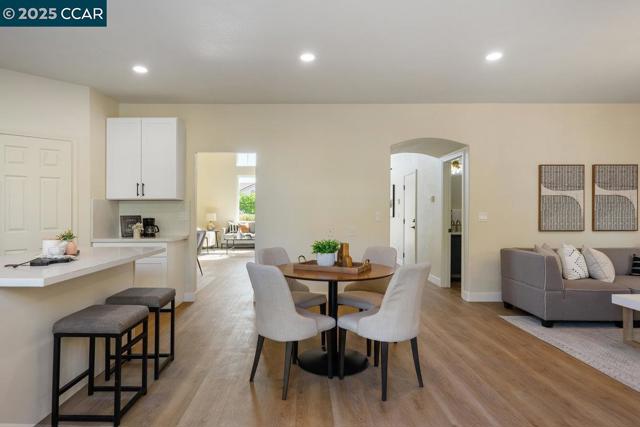 4107 Wheat Ct, Tracy CA: https://media.crmls.org/mediaz/6fe9c4eb-17f7-4ece-9d7c-44c77e6b0cea.jpg