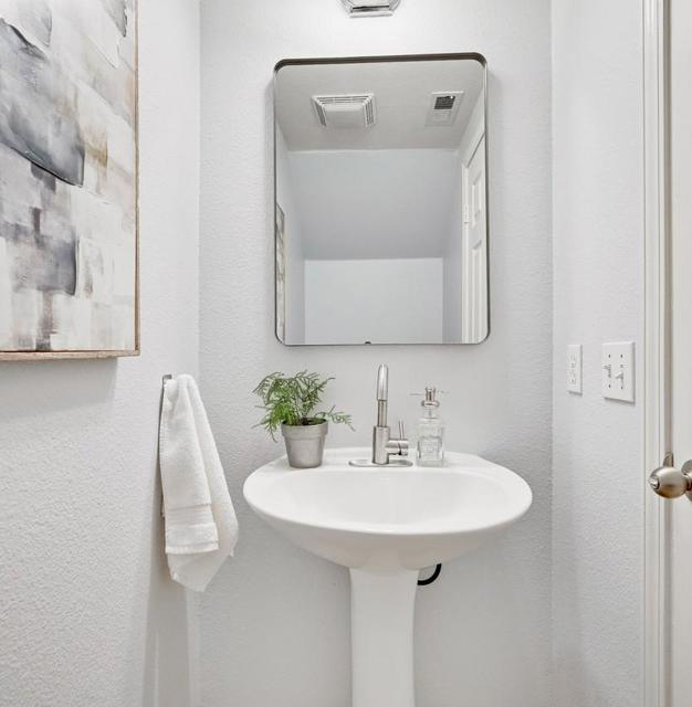 2153 Esperanca Avenue, Santa Clara CA: https://media.crmls.org/mediaz/6fe9c4f5-b7ac-412a-bfab-c4413b3a937f.jpg