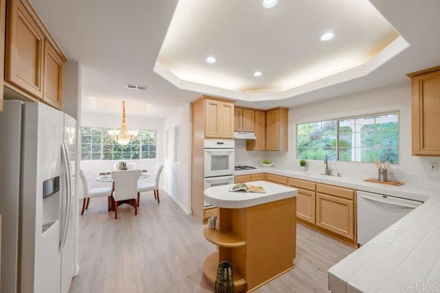 Detail Gallery Image 5 of 32 For 4064 Lemonberry Pl, Thousand Oaks,  CA 91362 - 4 Beds | 3 Baths