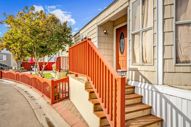 436 N Mercy Springs, Los Banos CA: https://media.crmls.org/mediaz/6feb5187-773f-4dc8-9d2d-cdc3ccf6a4a8.jpg