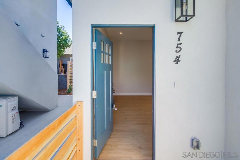 MLS #250040243SD image #27