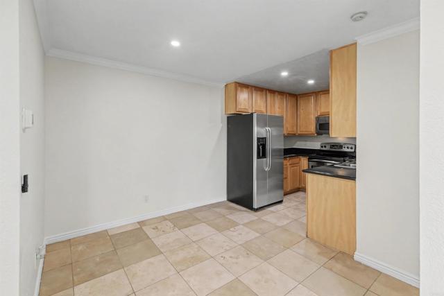 Detail Gallery Image 11 of 30 For 3635 Ash St #7,  San Diego,  CA 92105 - 2 Beds | 2 Baths