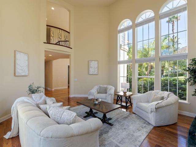 2535 San Clemente Avenue, Vista CA: https://media.crmls.org/mediaz/6fec04a7-5986-4029-bbb1-9f88b9051db5.jpg