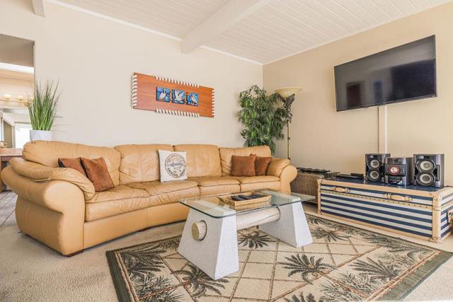 22818 E Cliff Drive, Santa Cruz CA: https://media.crmls.org/mediaz/6fed3277-11a0-465c-a772-708408c50a0f.jpg