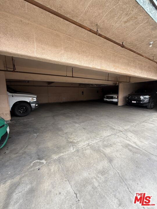 8307 S Figueroa Street, Los Angeles CA: https://media.crmls.org/mediaz/6fedd2f7-07c2-49c5-930c-ce7bf66d234f.jpg