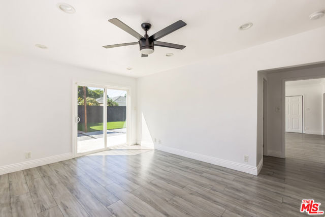 3921 S Victoria Avenue, Los Angeles CA: https://media.crmls.org/mediaz/6fee5b3c-2fef-4aa9-81e8-366e568e3022.jpg